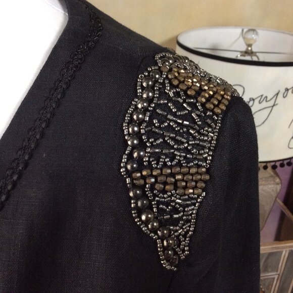 Harlowe & Graham black linen crop jacket with beaded shoulder, like new! - Picture 3 of 15